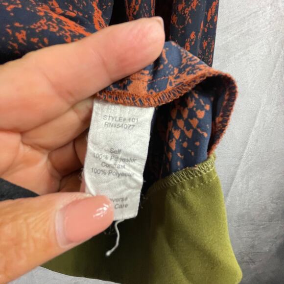 Cabi Blouse SMALL long sleeves faux criss cross relaxed fit tie V-neck work - Picture 8 of 16